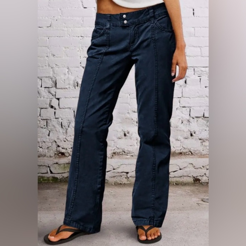 Flamingals Solid Seam Front Mid Rise Straight Leg Pants in Navy Small NWT